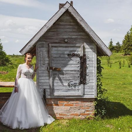 Pensjonat Agroturystyczny Pod Modrzewiem Bed & Breakfast Florczaki ภายนอก รูปภาพ