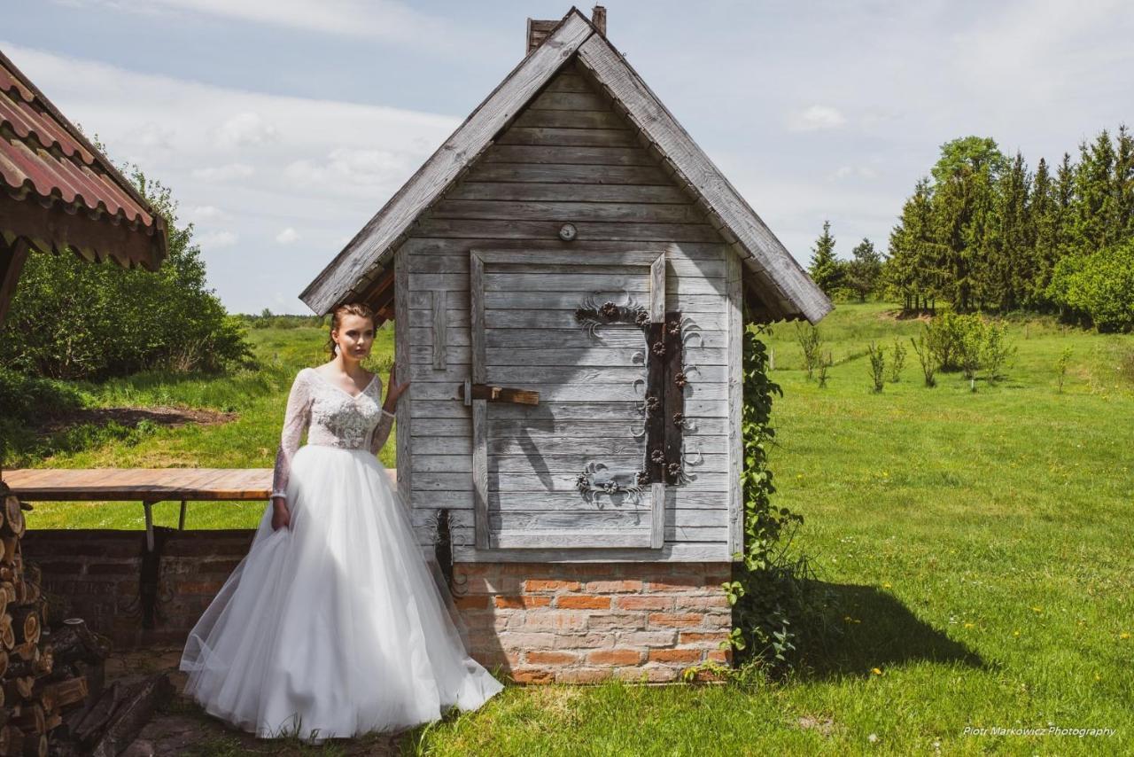Pensjonat Agroturystyczny Pod Modrzewiem Bed & Breakfast Florczaki ภายนอก รูปภาพ