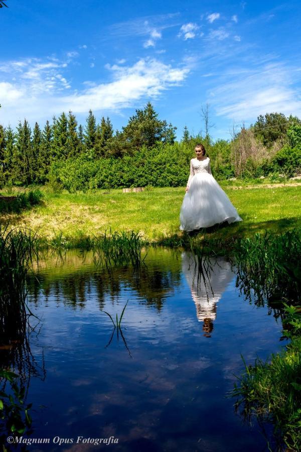 Pensjonat Agroturystyczny Pod Modrzewiem Bed & Breakfast Florczaki ภายนอก รูปภาพ