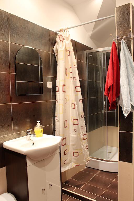Pensjonat Agroturystyczny Pod Modrzewiem Bed & Breakfast Florczaki ภายนอก รูปภาพ