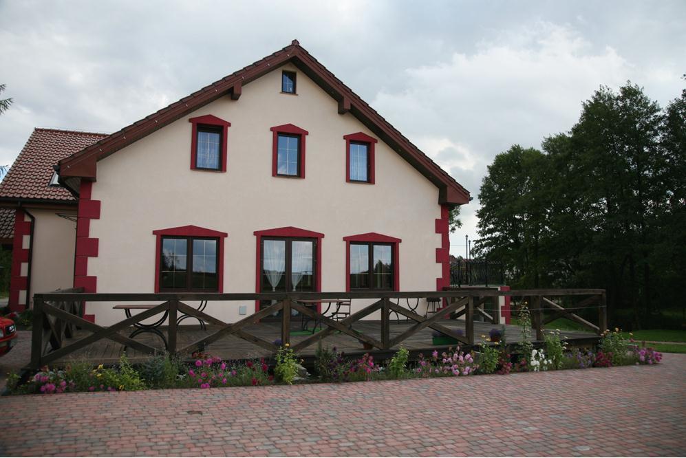 Pensjonat Agroturystyczny Pod Modrzewiem Bed & Breakfast Florczaki ภายนอก รูปภาพ