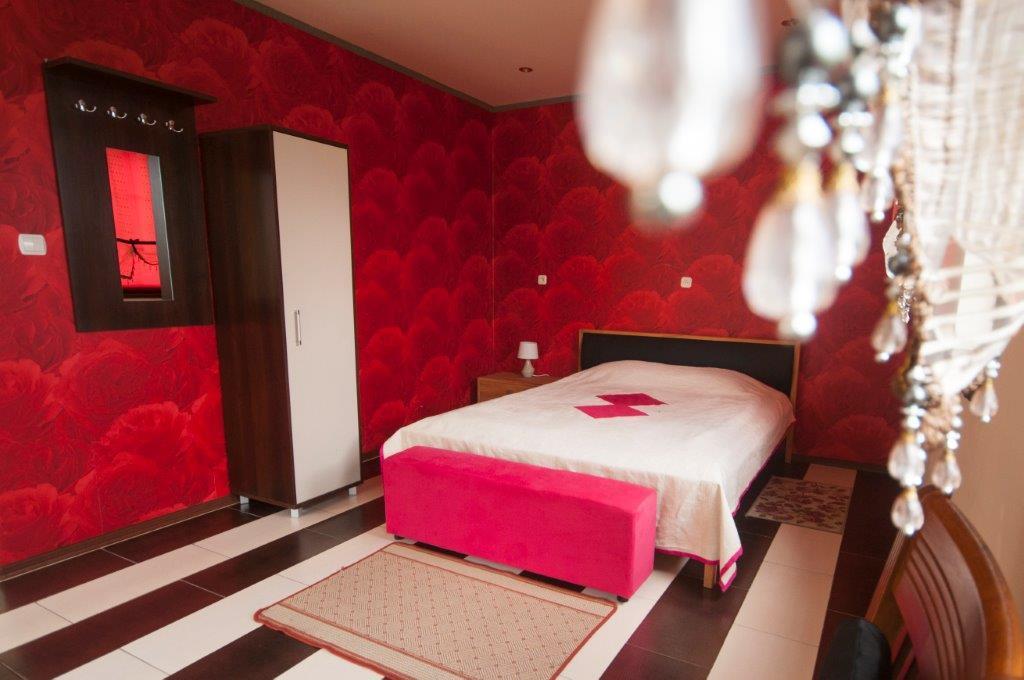 Pensjonat Agroturystyczny Pod Modrzewiem Bed & Breakfast Florczaki ภายนอก รูปภาพ